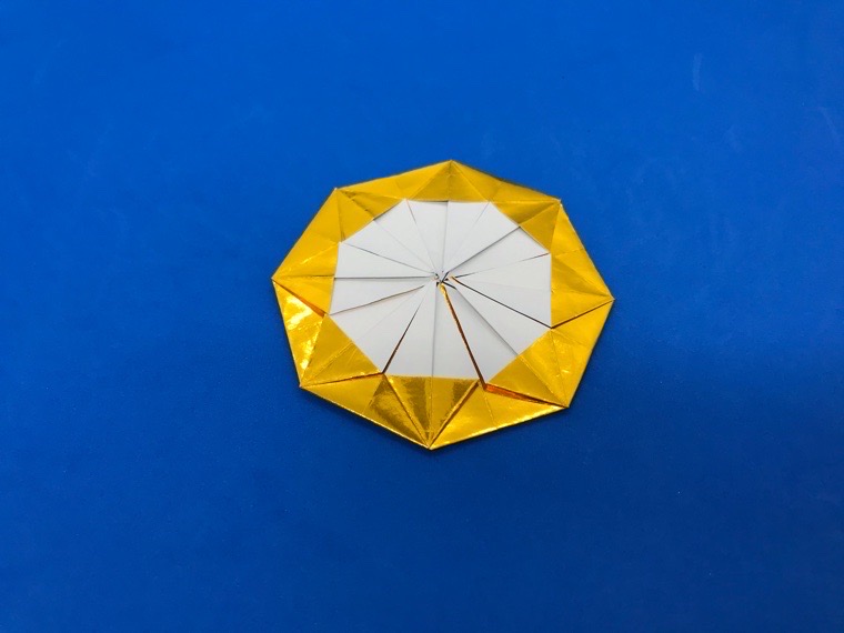 折り紙 勲章 メダル くんしょう めだる の簡単な作り方 How To Make An Easy Origami Medal 簡単折り紙教室