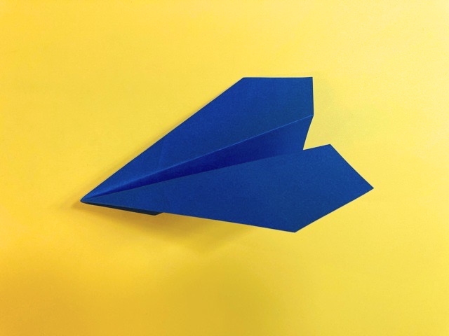 よく飛ぶ紙飛行機1（よくとぶかみひこうき）の折り紙_16