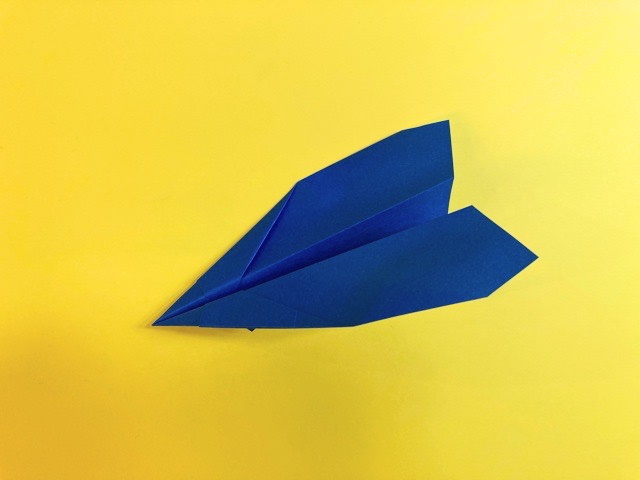 よく飛ぶ紙飛行機4（よくとぶかみひこうき）の折り紙_12