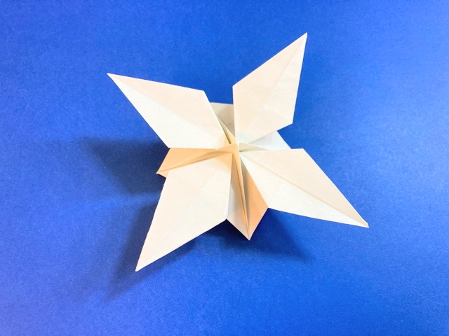 雪の結晶の折り紙の作り方_82