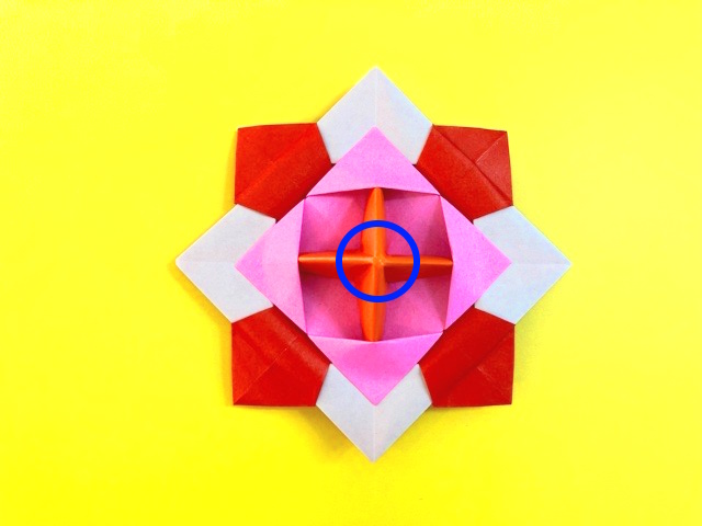 花こまの折り紙の作り方_85-2