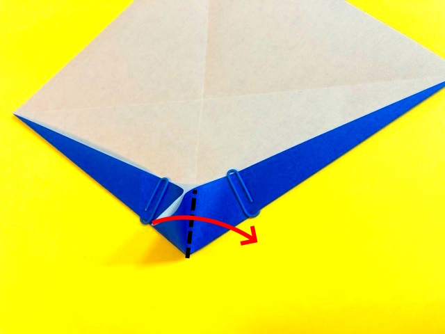 よく飛ぶ紙飛行機の折り紙9_16
