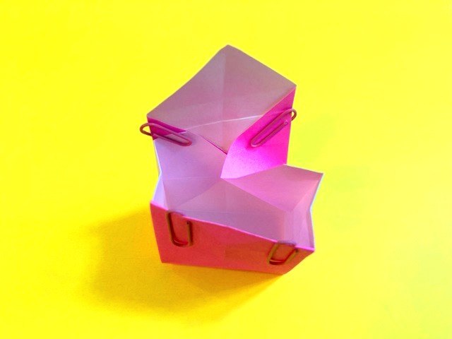のりなしで折れる紙袋の折り紙の作り方_054