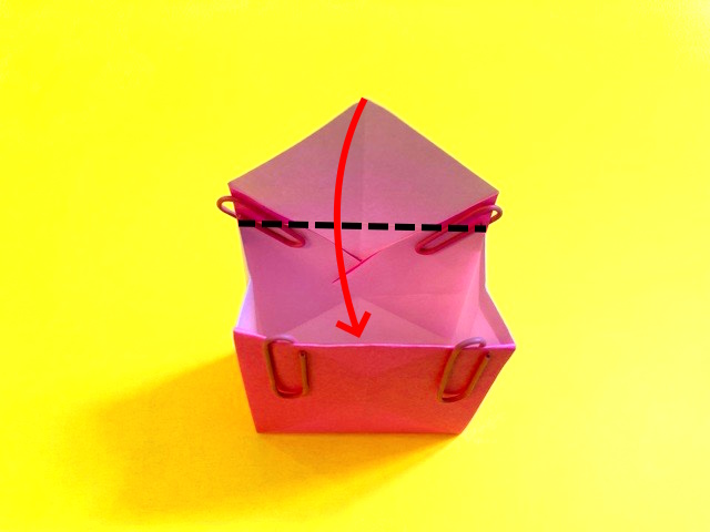 のりなしで折れる紙袋の折り紙の作り方_056