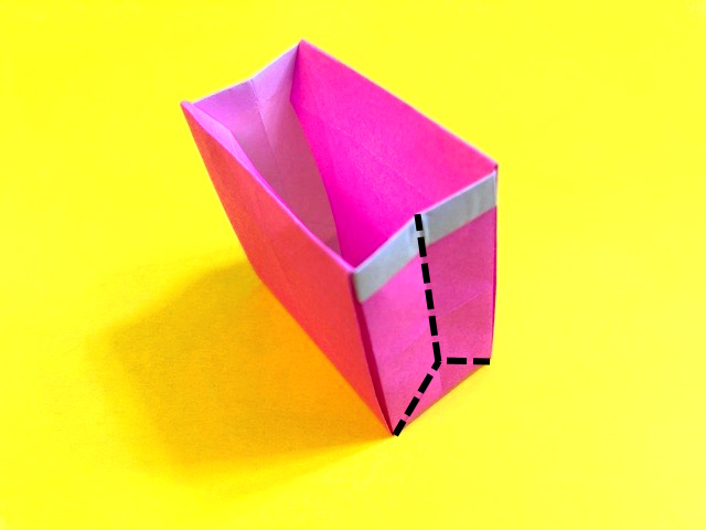 のりなしで折れる紙袋の折り紙の作り方_058