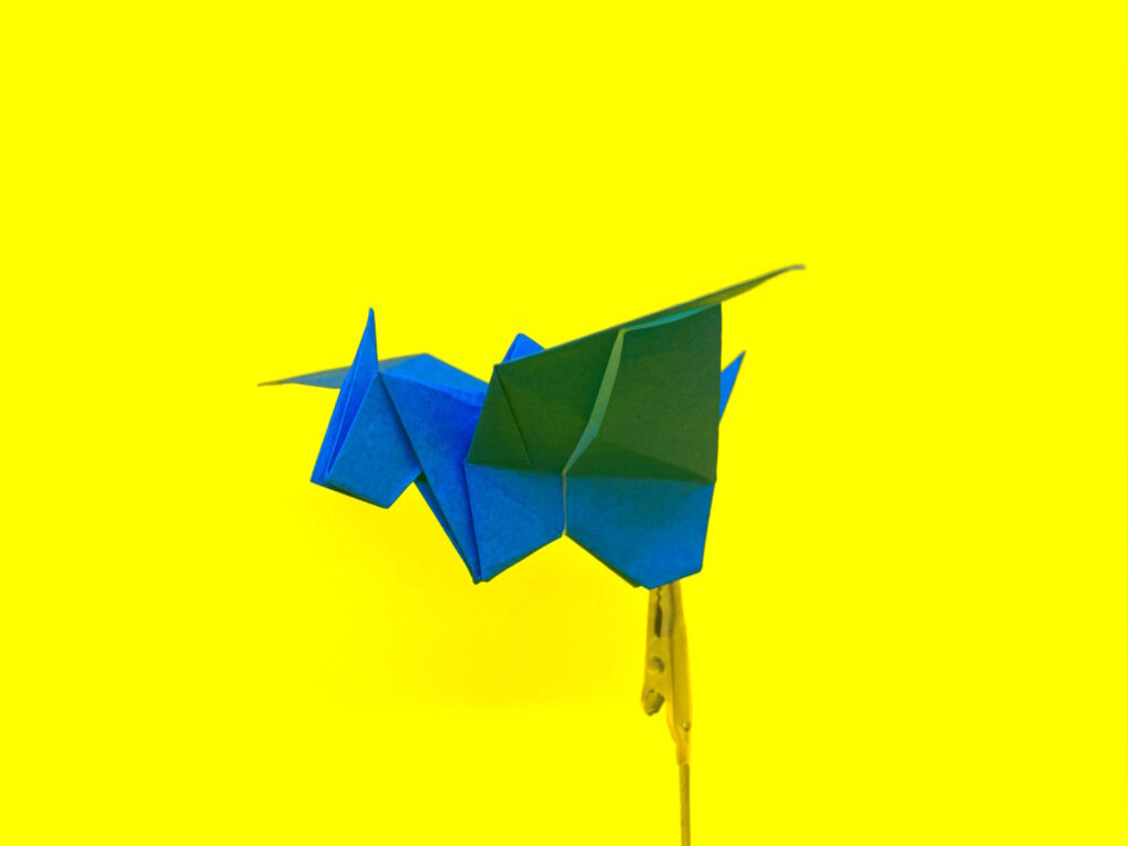 折り紙 羽ばたくベビードラゴンの簡単な作り方~How to make an easy origami flapping baby dragon~