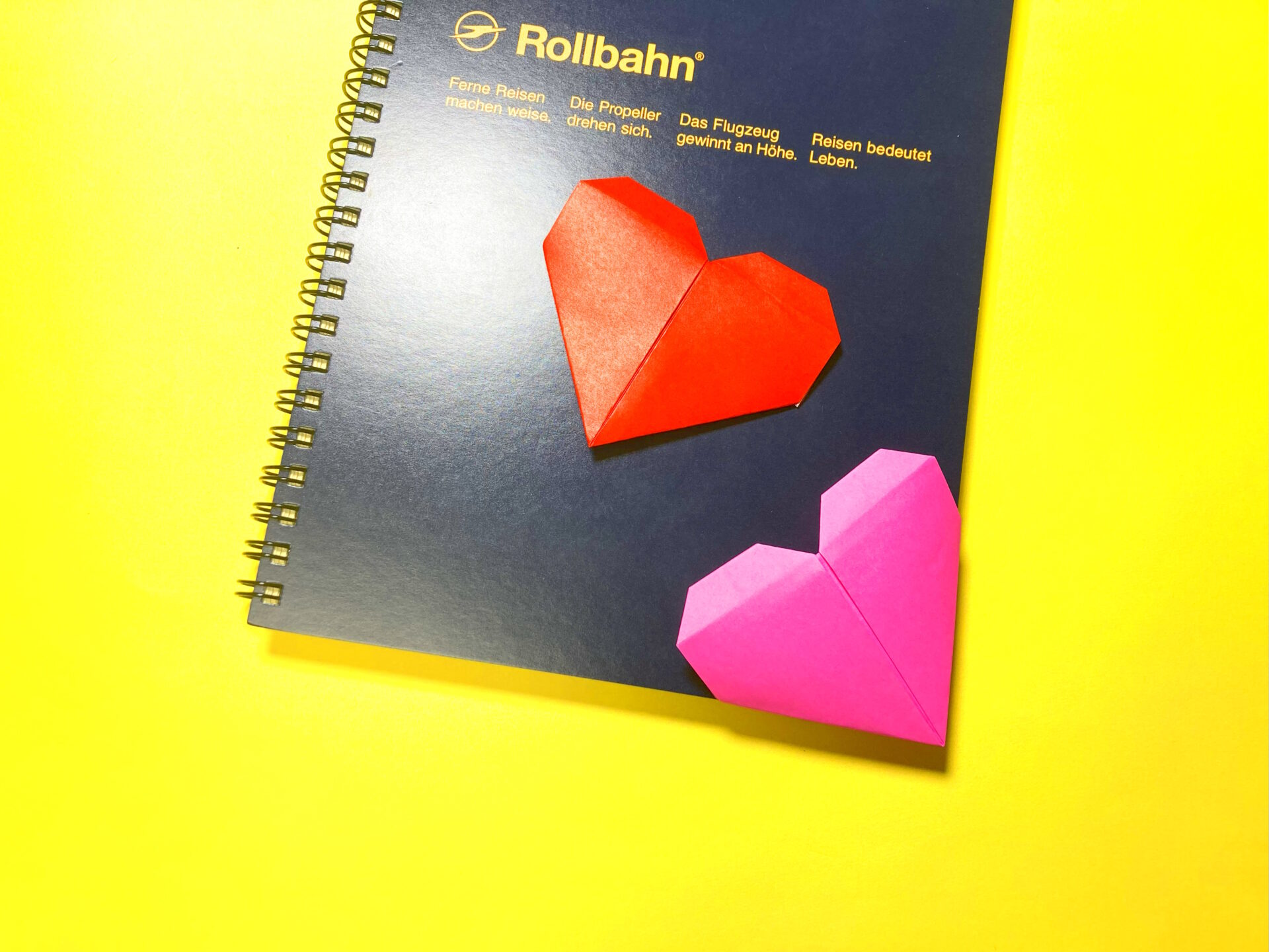 折り紙　ハートのしおりの簡単な作り方～How to make an easy origami heart bookmark～