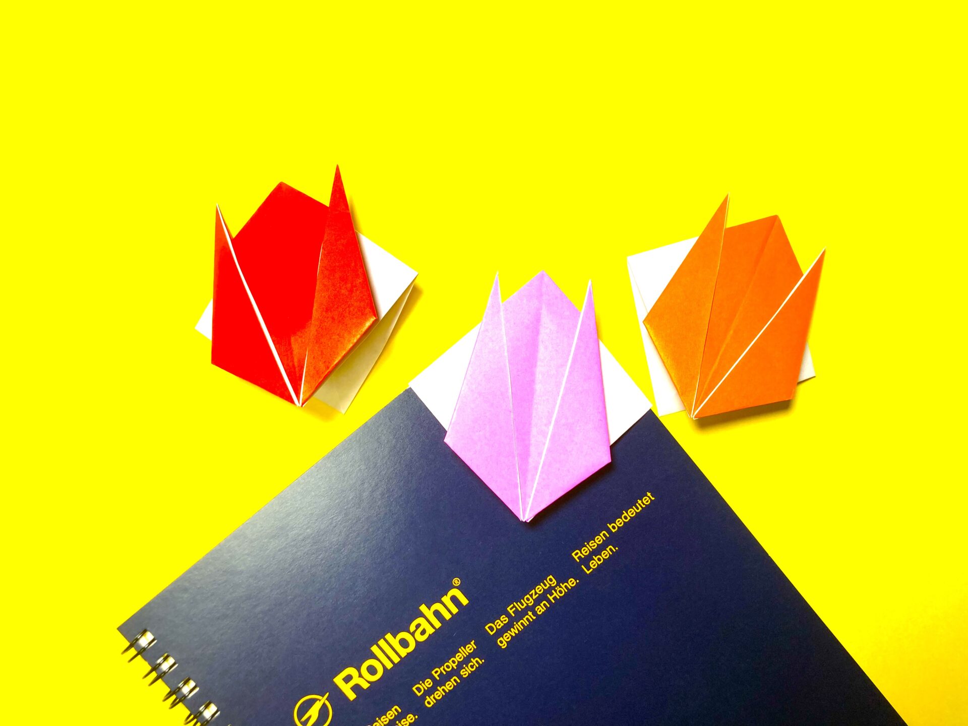 折り紙 チューリップのしおりの簡単な作り方2~How to make an easy origami tulip bookmark~