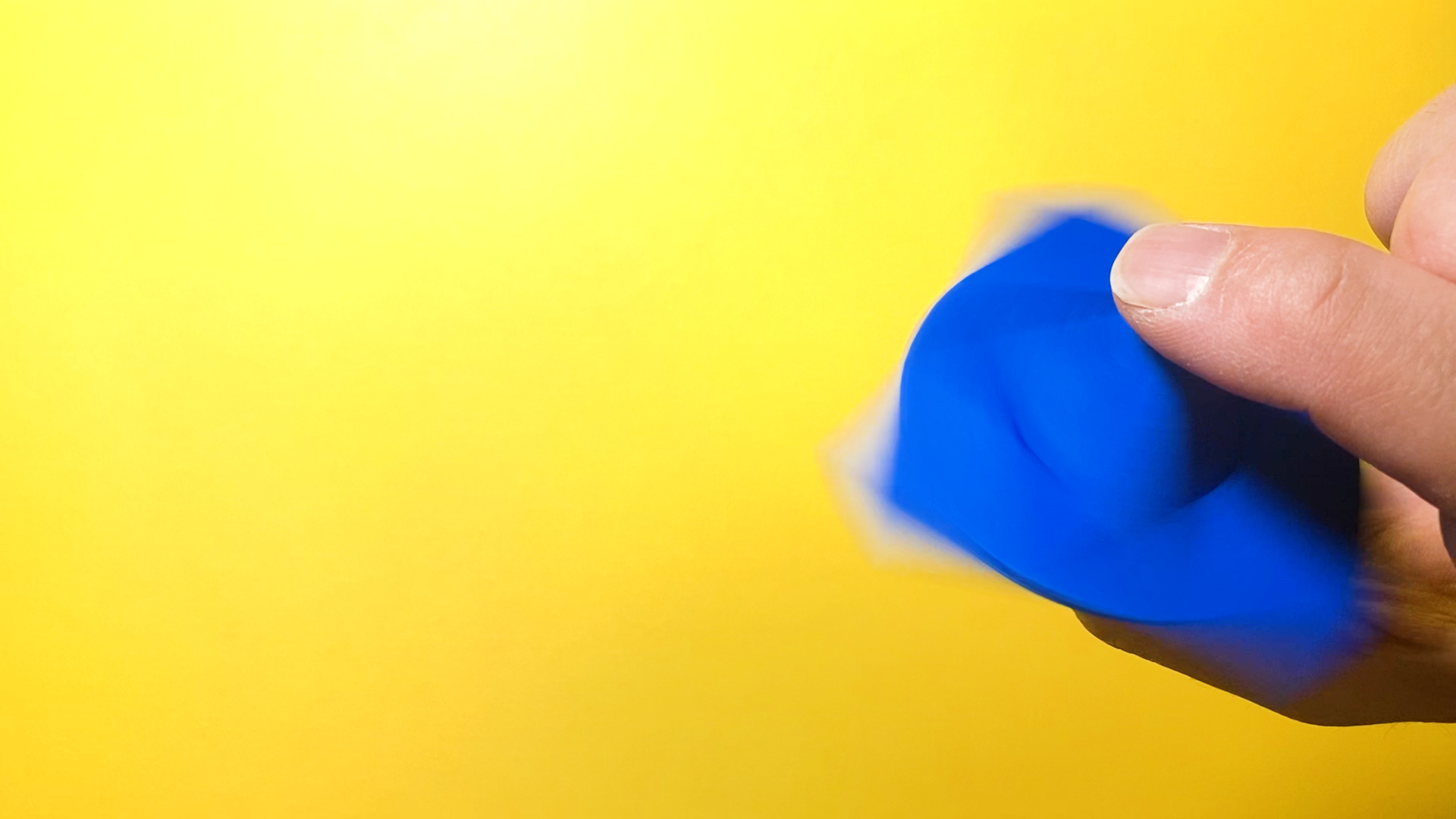 ハンドスピナーの簡単な作り方【折り紙1枚】~How to make an easy origami hand spinner~