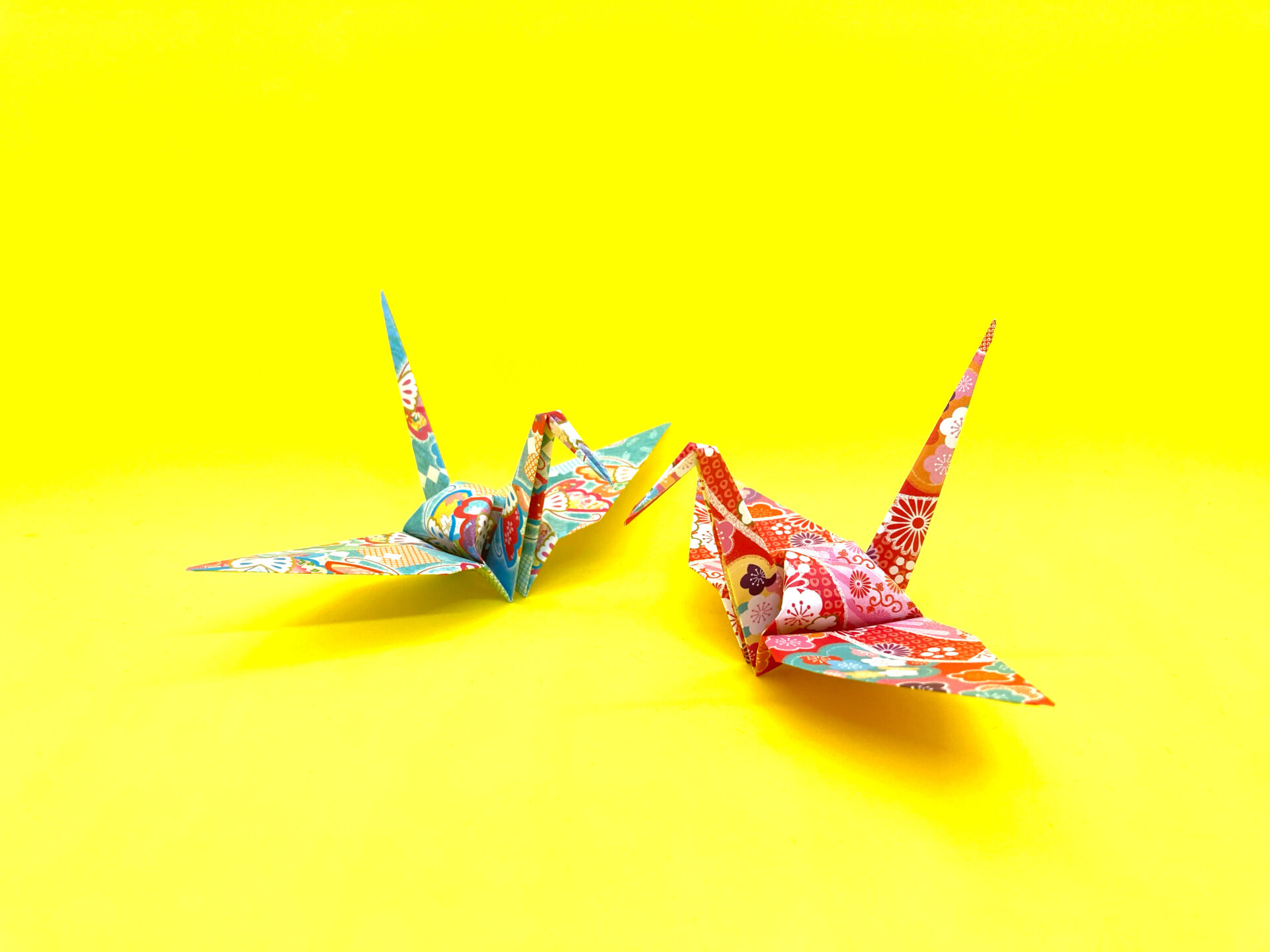 折り紙 折り鶴を簡単に美しく折る方法~How to easily and beautifully make a paper crane~