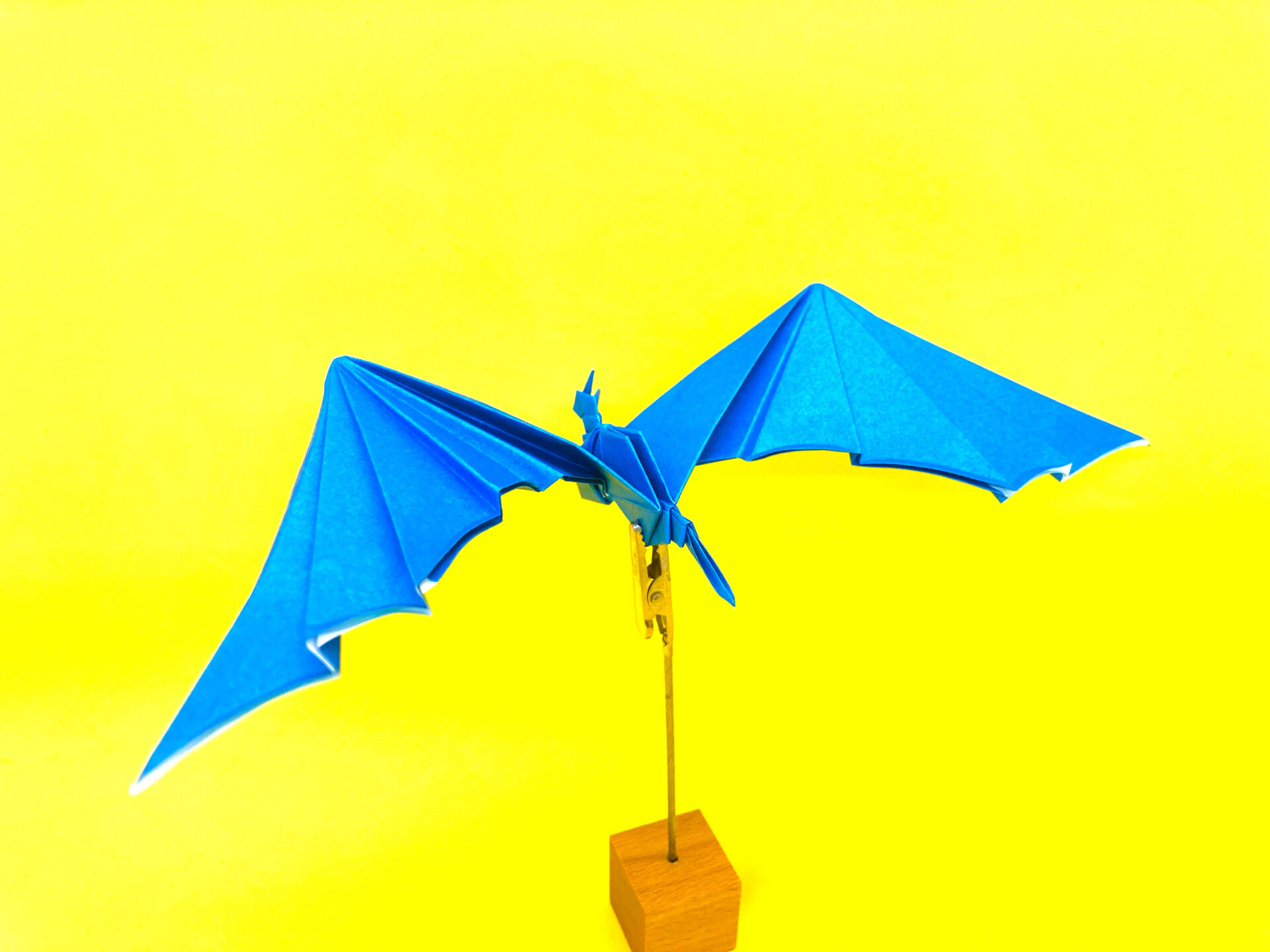 折り紙　大きな翼で羽ばたくドラゴン飛竜の簡単な作り方3～How to make an easy origami paper big winged flapping dragon～